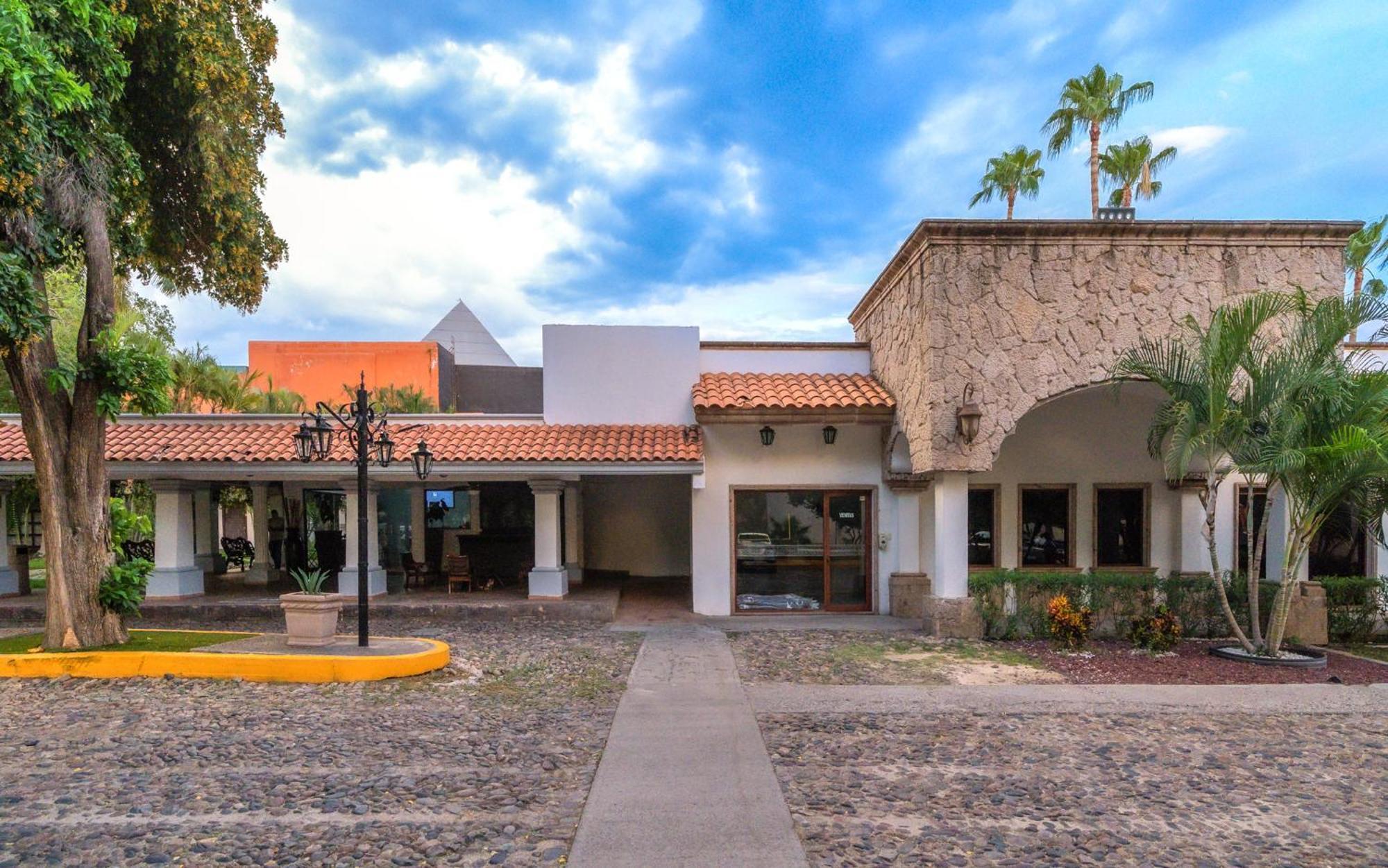 洛斯特雷里奥斯酒店 Culiacán 外观 照片